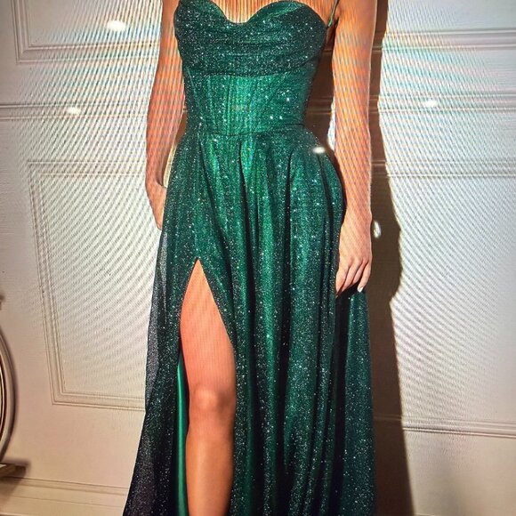 Ladivine by Cinderella divine Glitter Cowl Corset A-line Gown: Green Sz: 8 - Picture 1 of 5